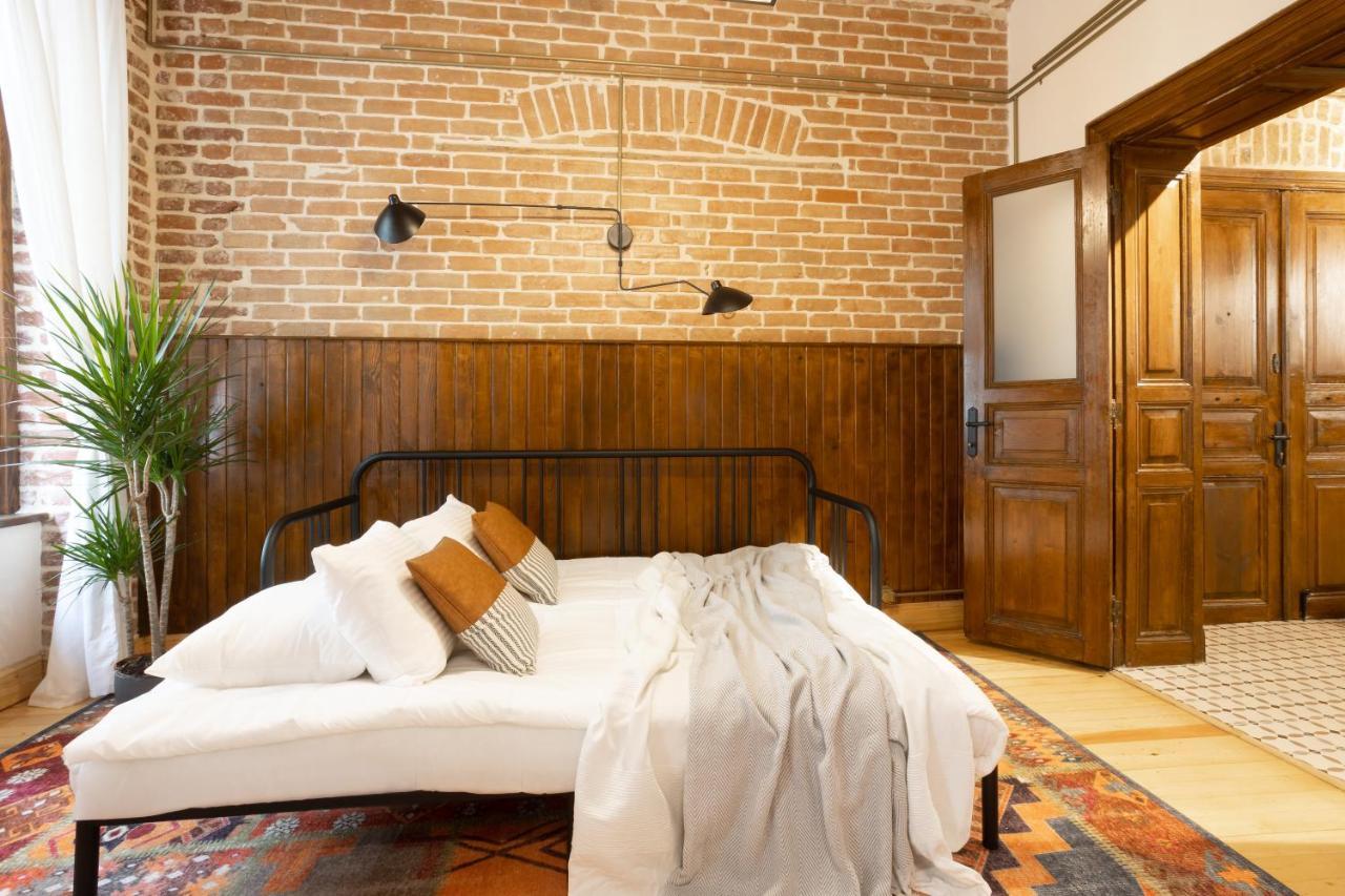Galata Loft In Heritage Sea View Building *